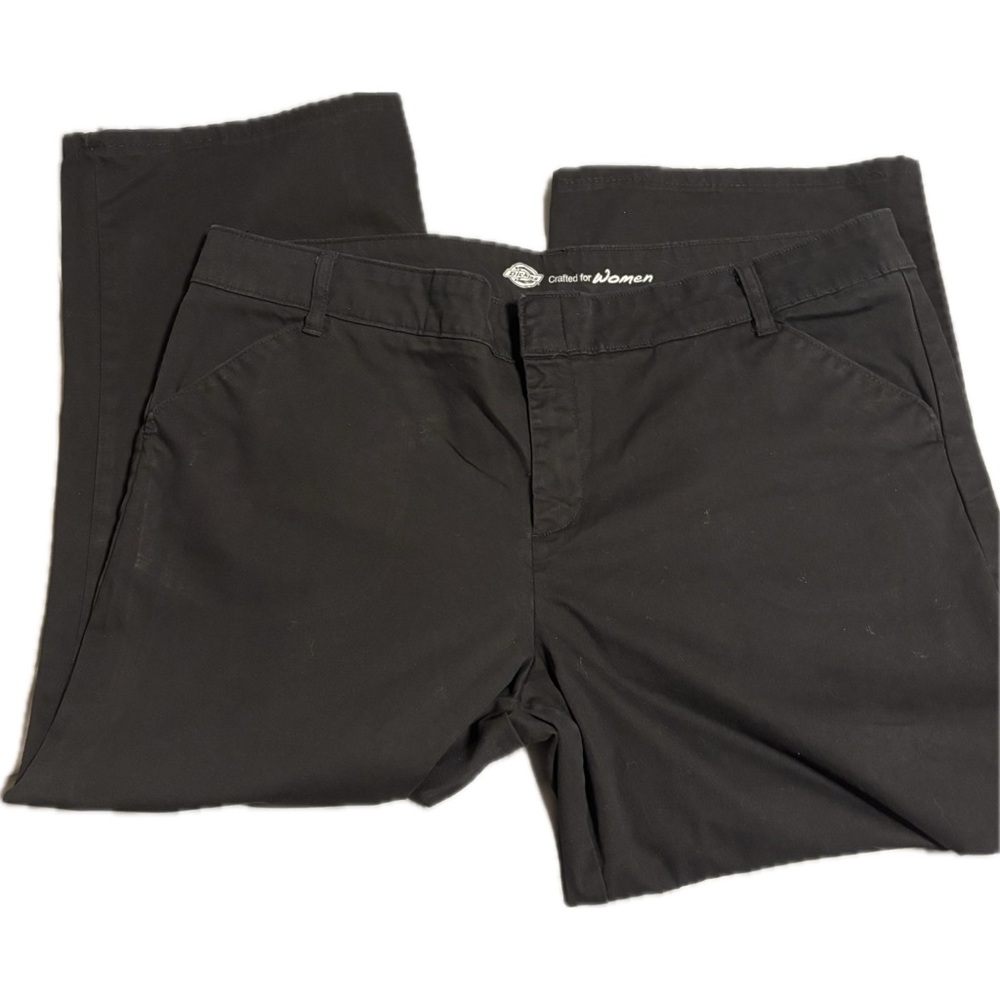 Women’s Capri Dickies
